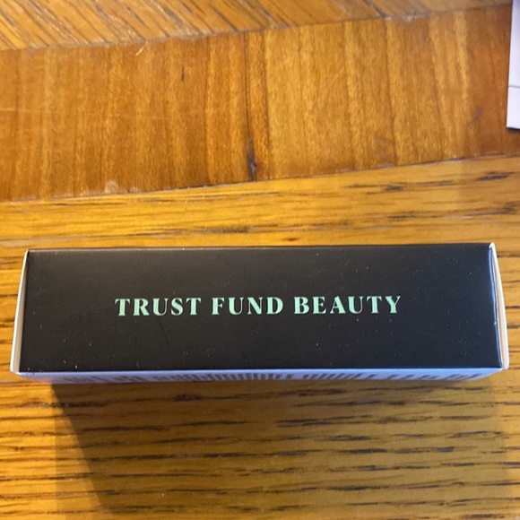 Trust fund Beauty lip oil - Picture 3 of 4